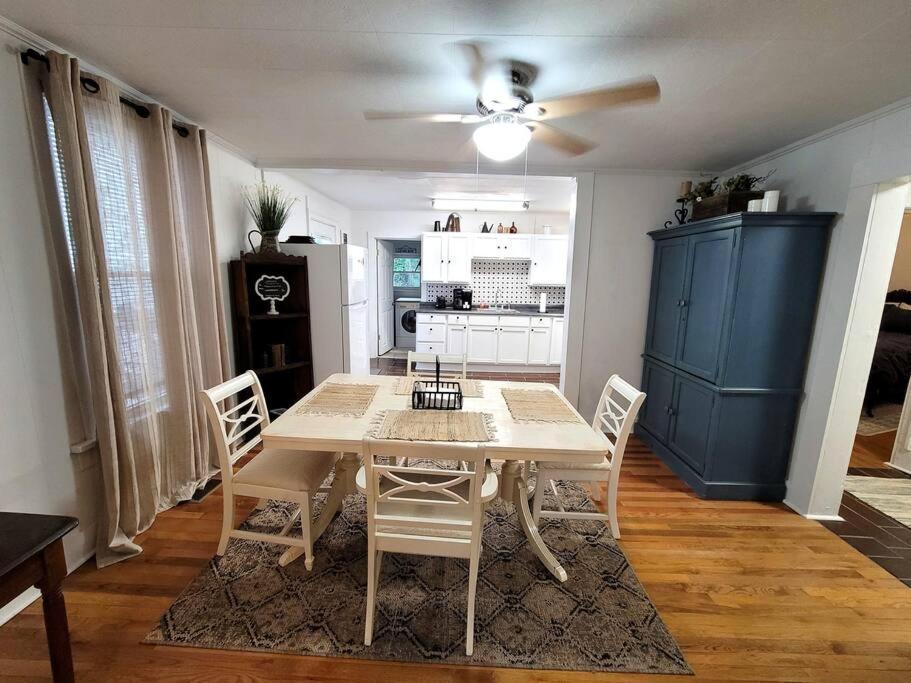 Apple Hill Bungalow, Family And Pet Friendly! Bristol Exterior photo